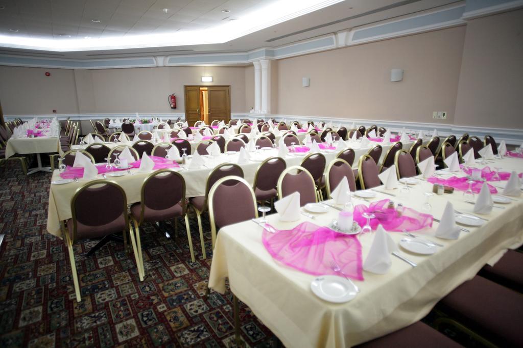 Denis Hotel Abuja Mobushipe Bagian luar foto