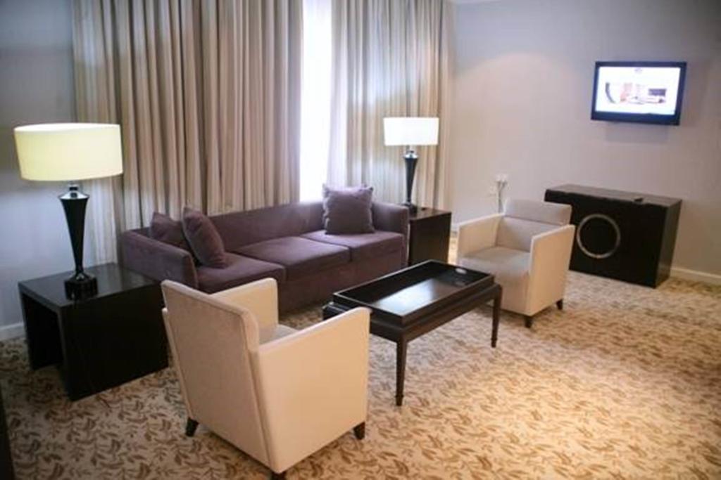 Denis Hotel Abuja Mobushipe Bagian luar foto