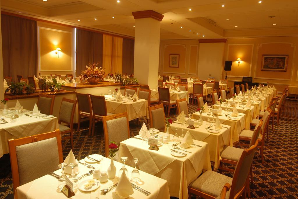 Denis Hotel Abuja Mobushipe Bagian luar foto