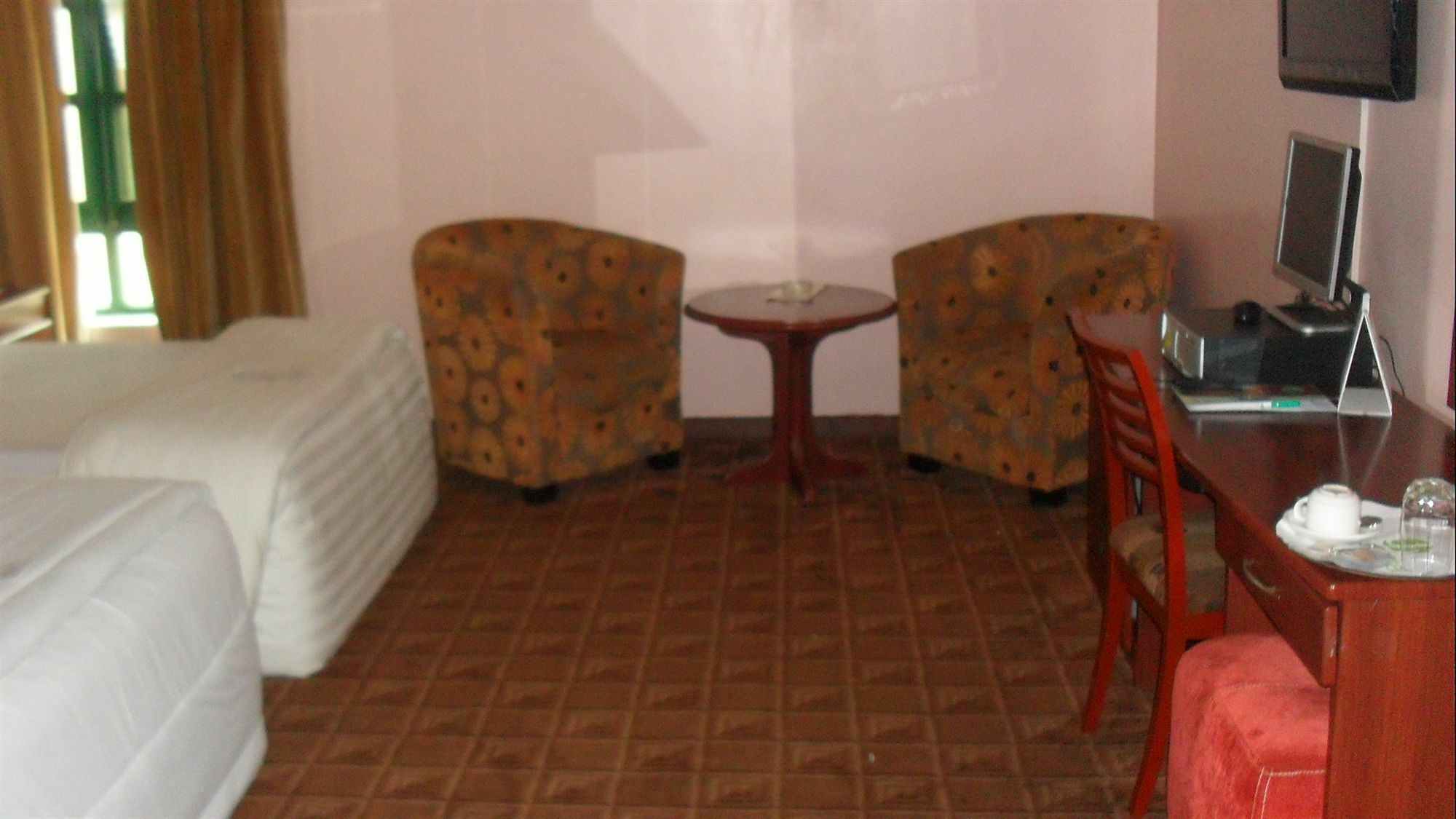 Denis Hotel Abuja Mobushipe Bagian luar foto