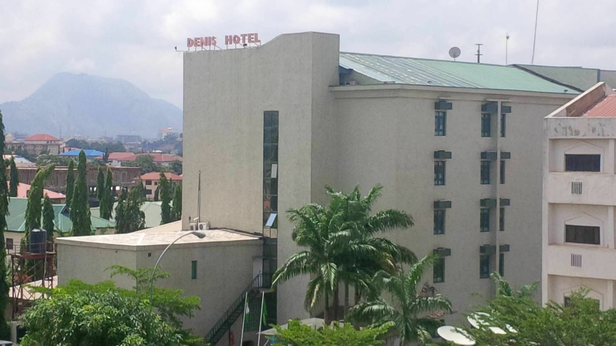 Denis Hotel Abuja Mobushipe Bagian luar foto