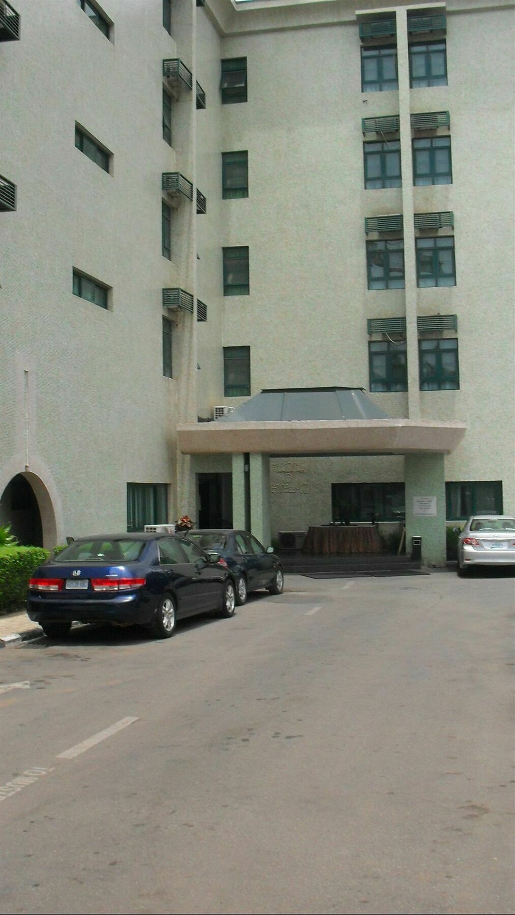Denis Hotel Abuja Mobushipe Bagian luar foto